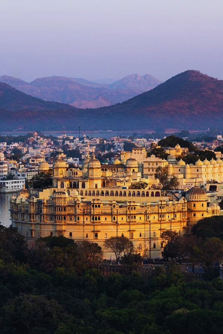 Udaipur Local Sightseeing (Full Day)